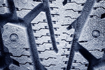 Linglong releases a new studded tire