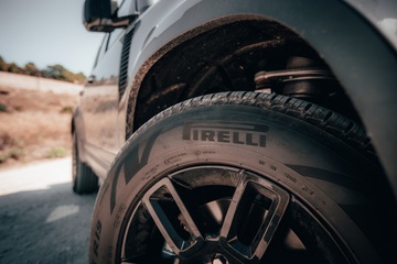 PIRELLI: LOW EMISSIONS AND REDUCED FUEL CONSUMPTION WITH NEW SCORPION ZERO ALL SEASON TYRE FOR THE LATEST LAND ROVER DEFENDER