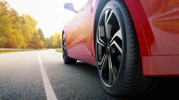Michelin - The first MICHELIN Pilot Sport-family tire for electric sports cars