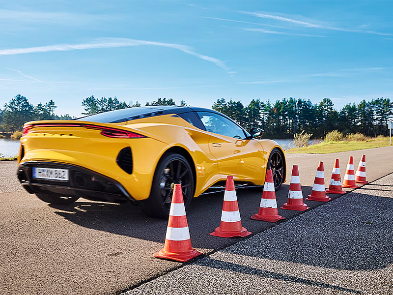 Dry Braking Perfomance. Source: autobild.de
